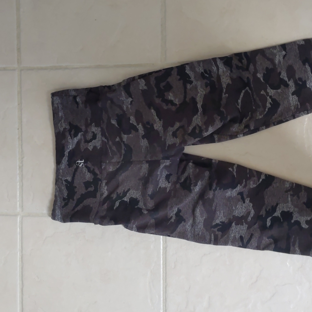 Strut This High Rise Leggings - Picture 3 of 5
